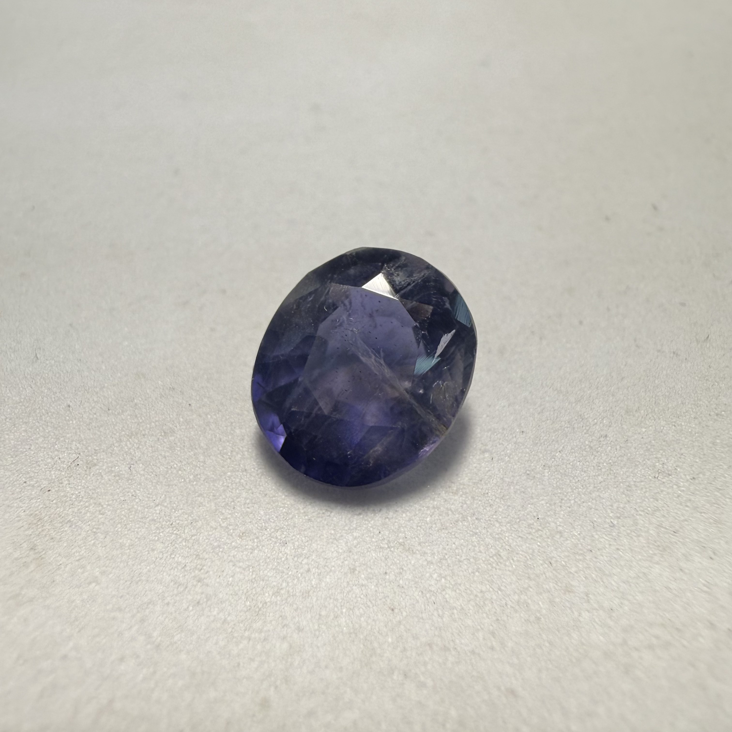 Iolite - 5.55 Carat
