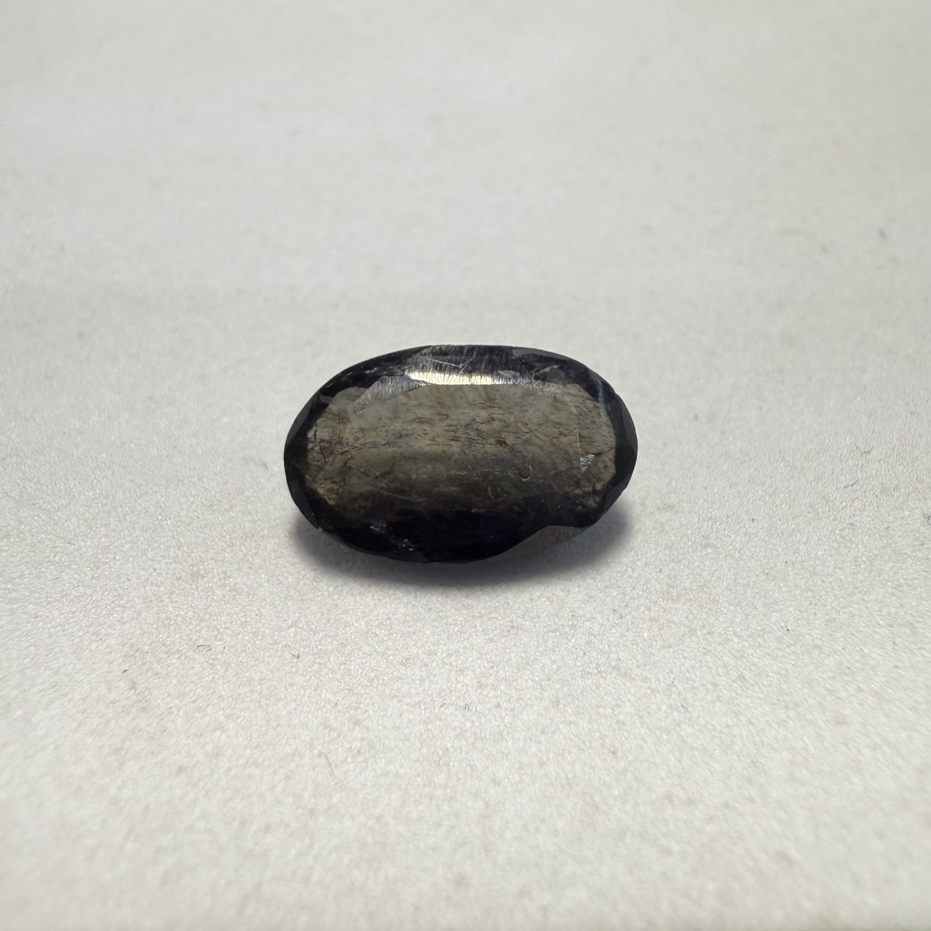 Iolite - 4.05 Carat