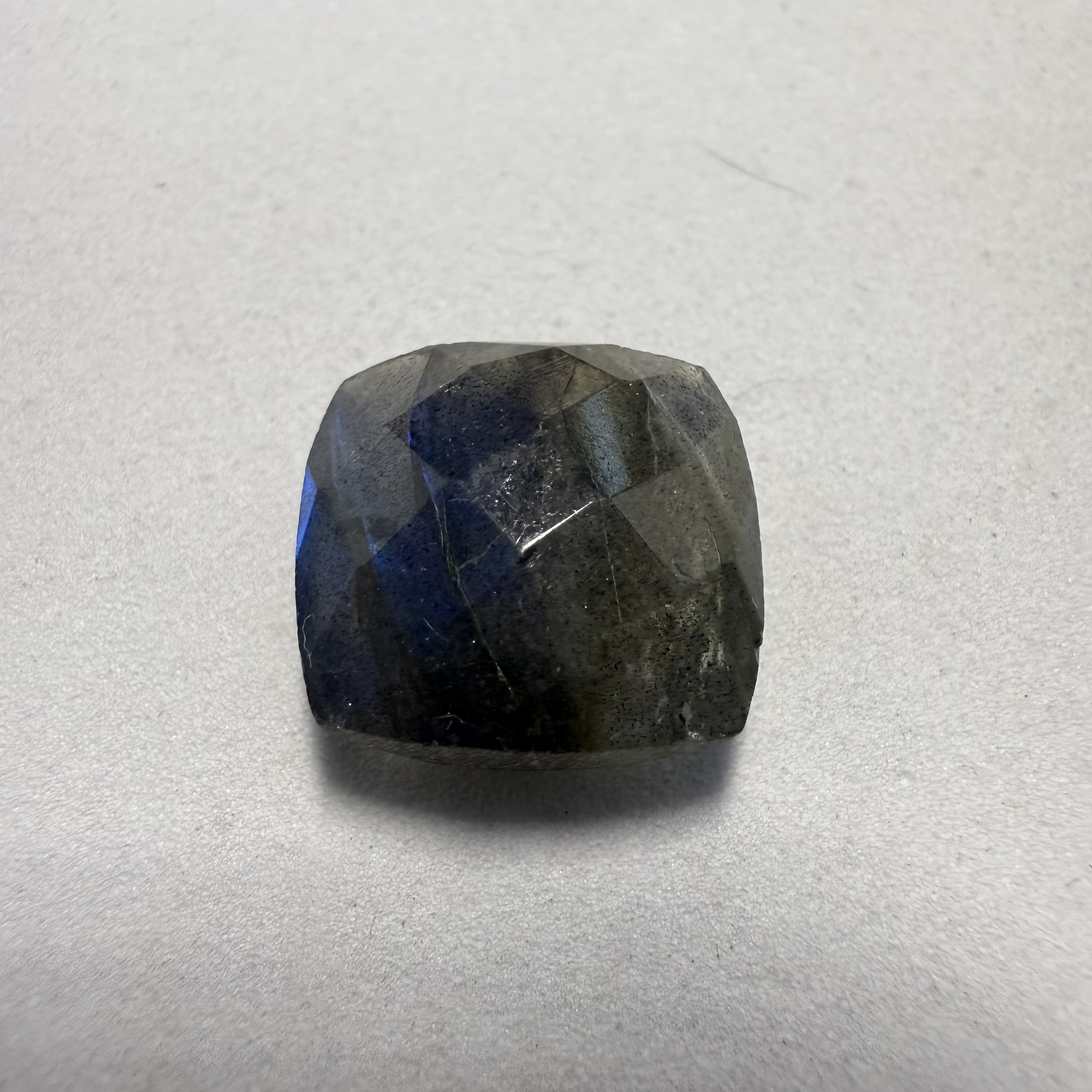Labradorite - 9.55 Carat