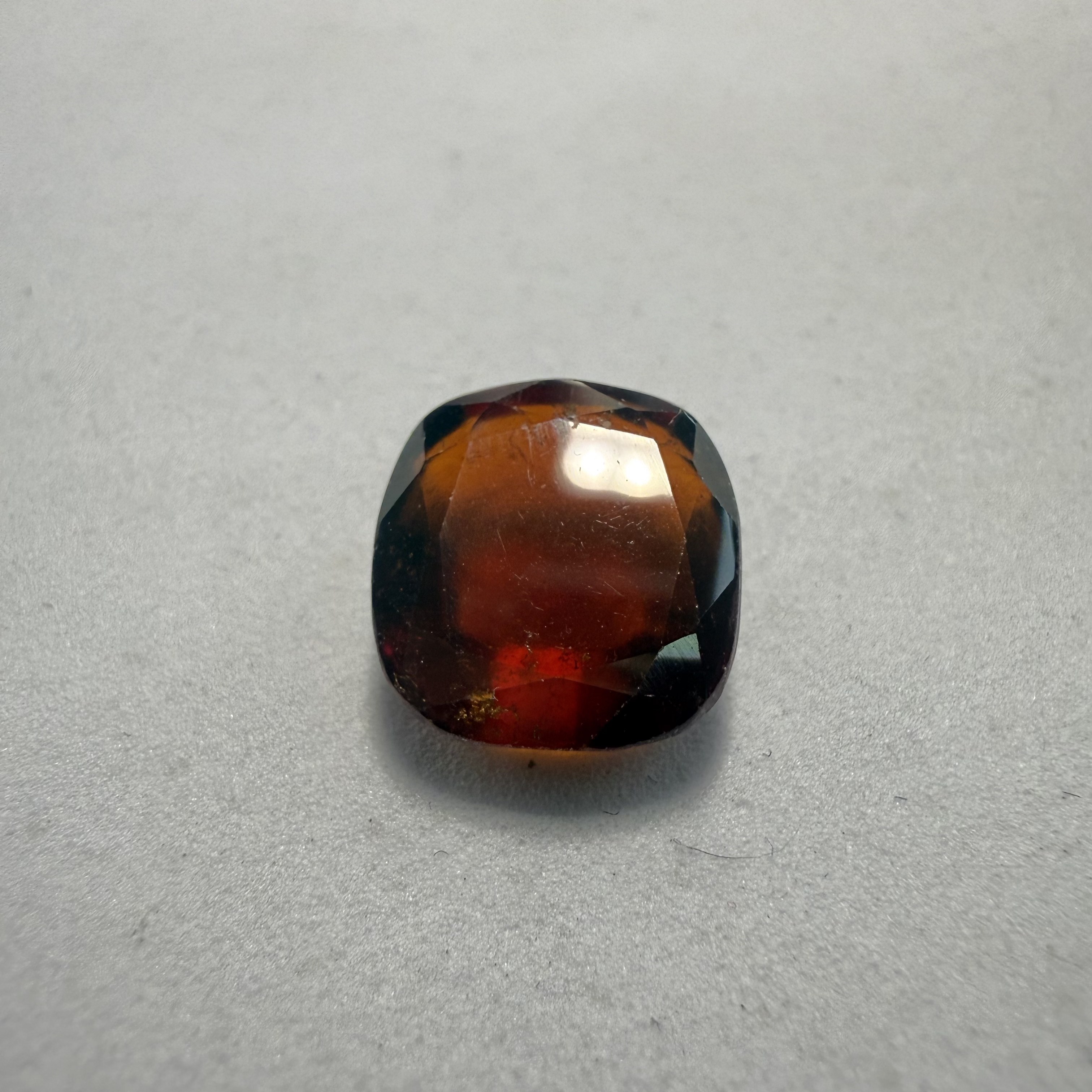 Garnet - 7.90 Carat