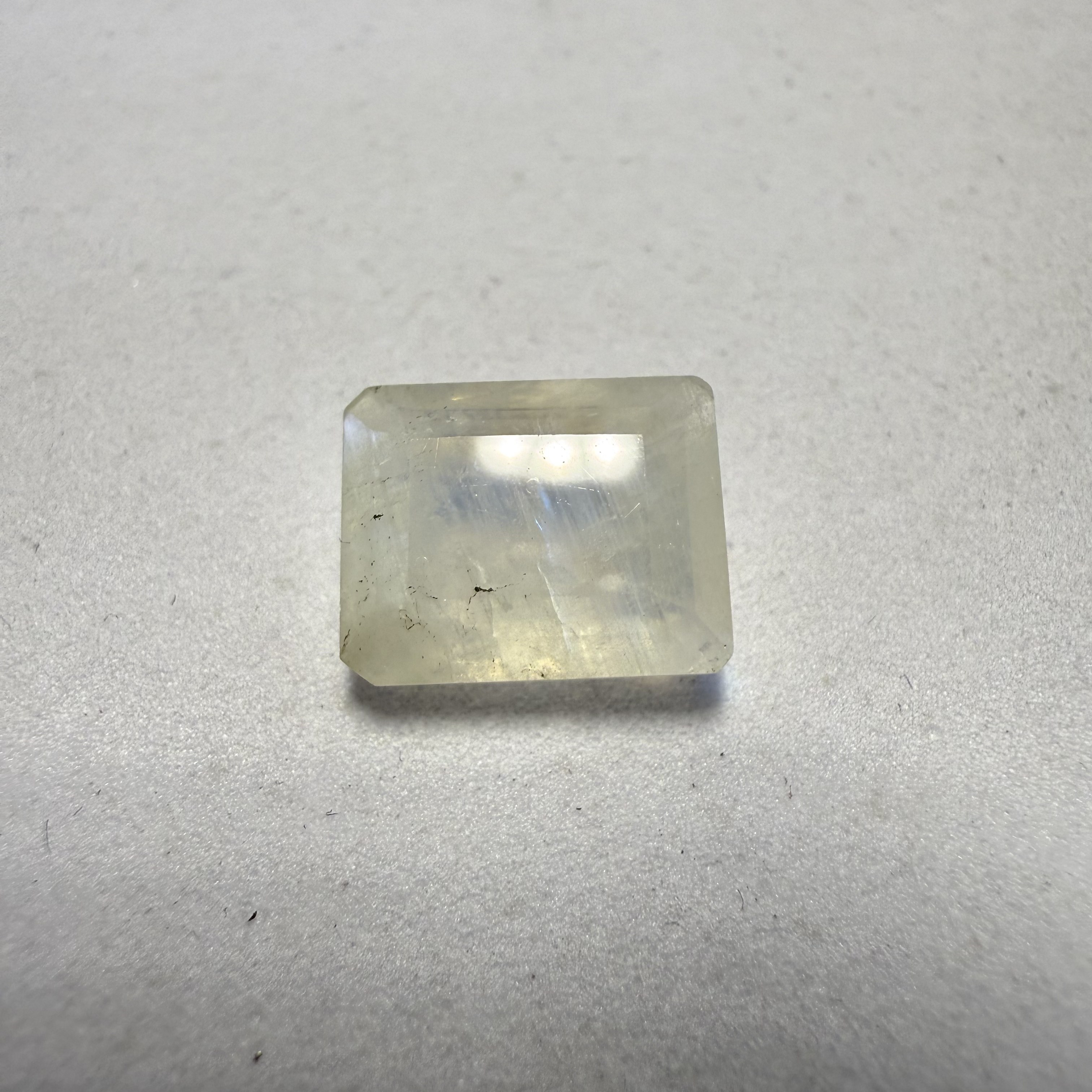 Moonstone - 4.15 Carat