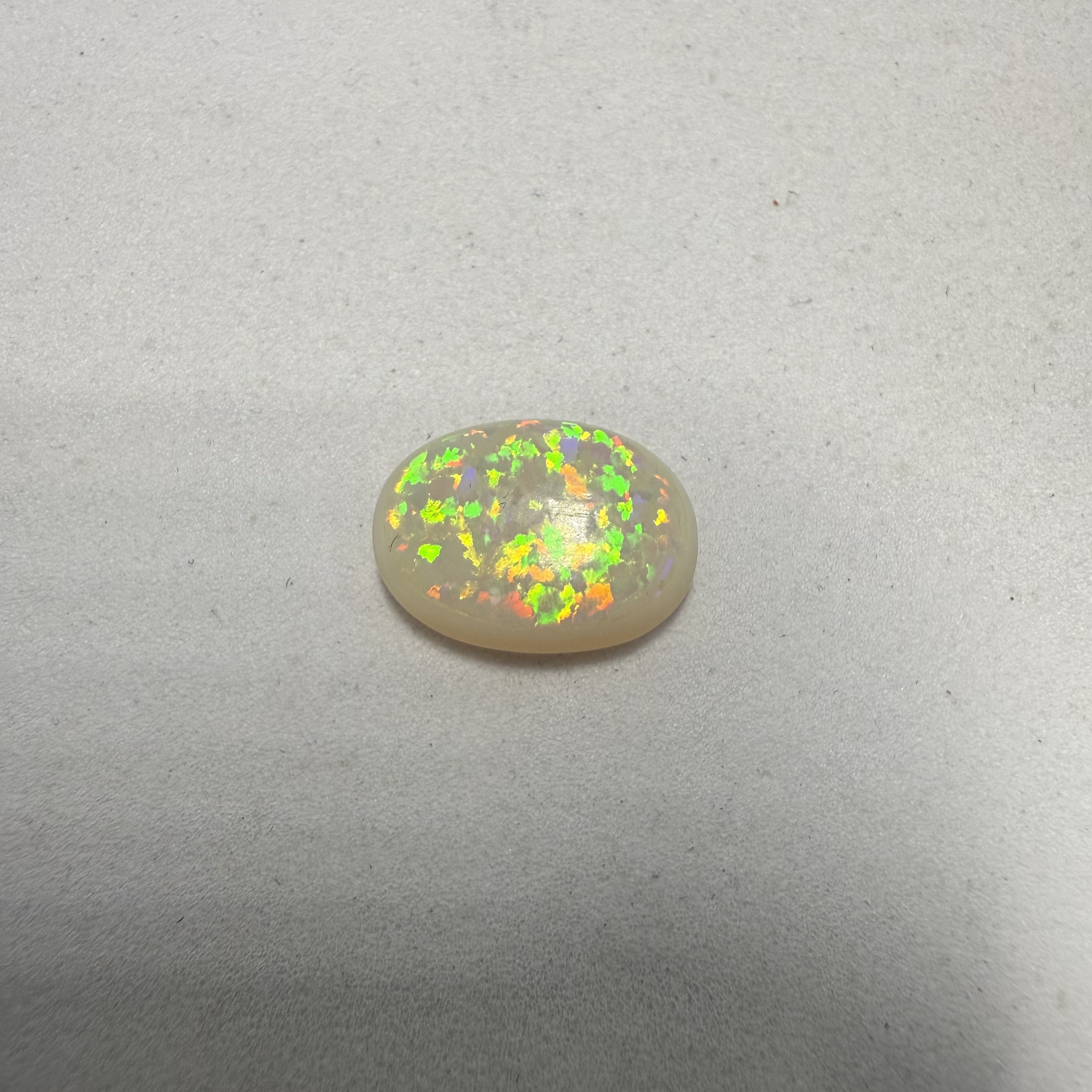 Opal - 3.70 Carat