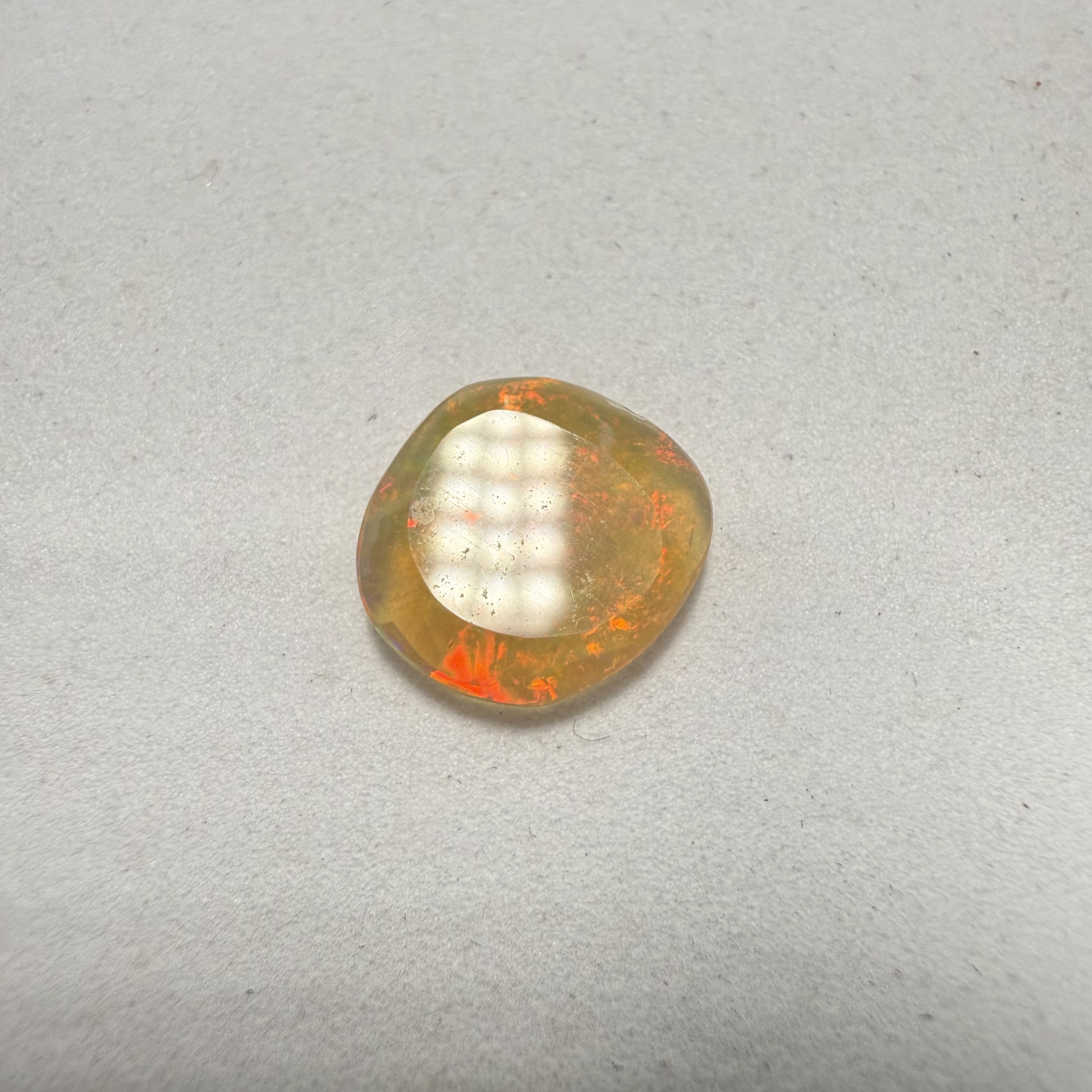 Opal - 1.75 Carat